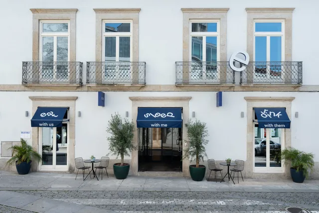 Chic & Basic Gravity