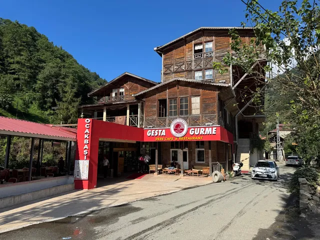 Gesta Gurme Dere otel Cafe Restaurant