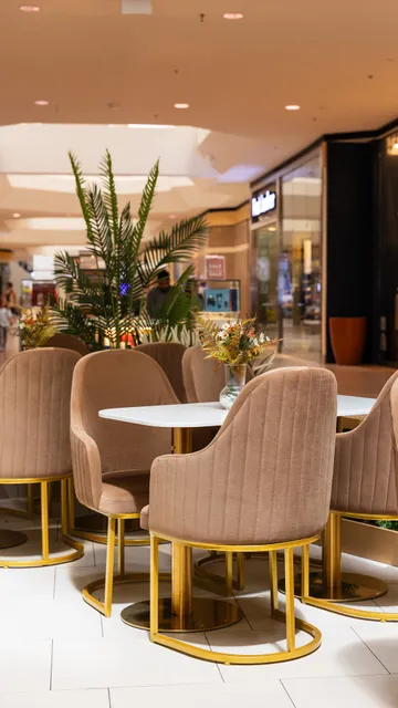 Milano's Cafe D’ORO