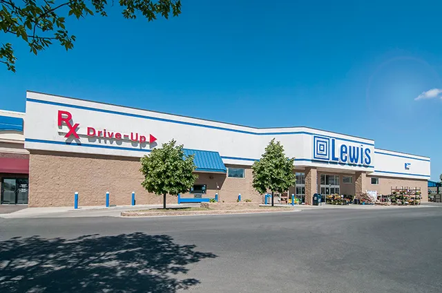 Lewis Stores - Brookings