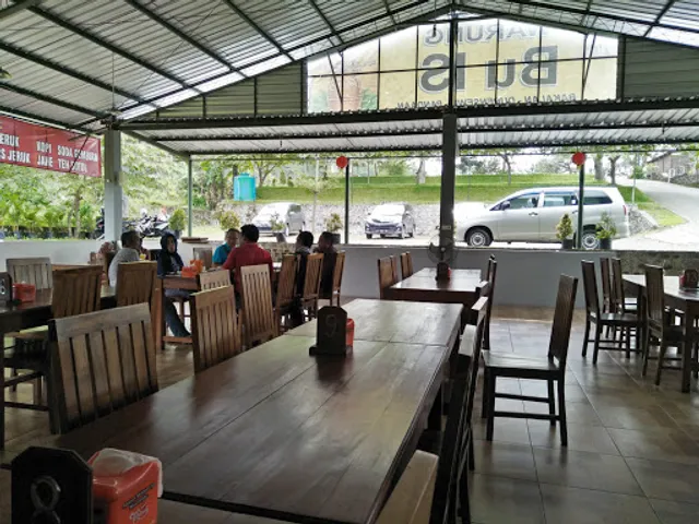 Warung Bu Is