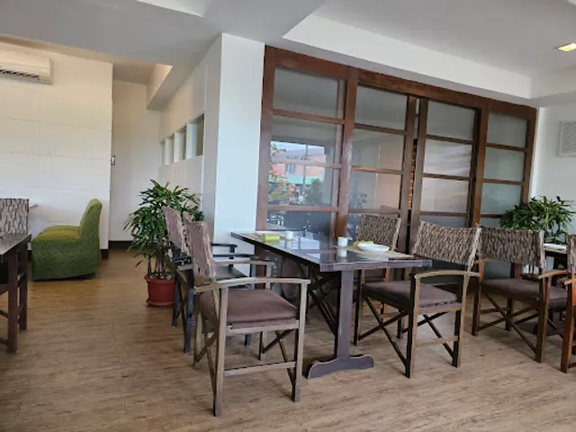 We Be Sushi Bar & Restaurant – Hotel Fleuris