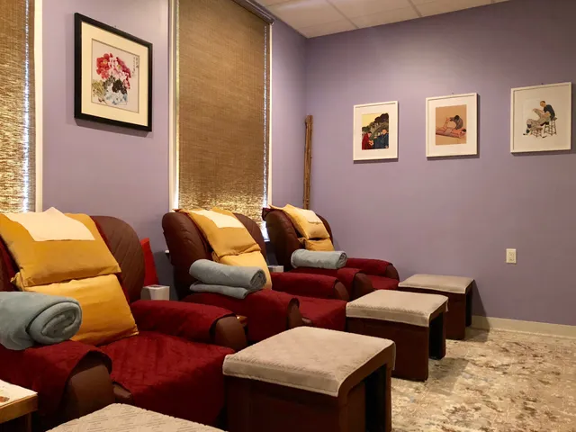 New Foot Massage - Summit