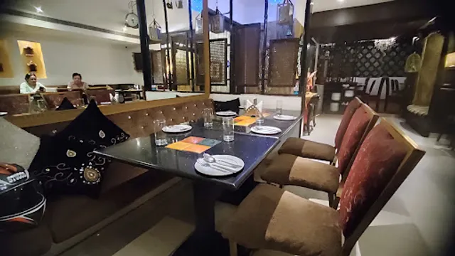 Reshmi's Classic Restaurant