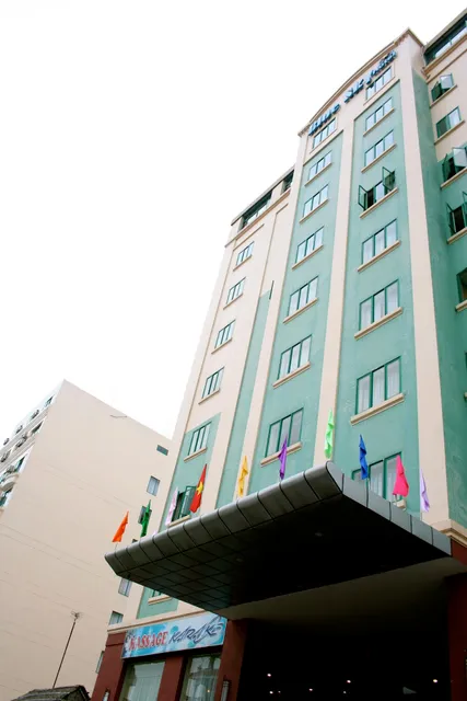 Khách Sạn Bluesky Hạ Long