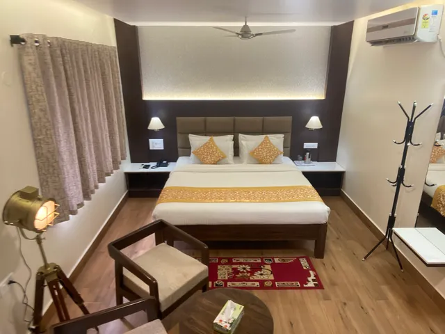 Le Shiv Executive suite