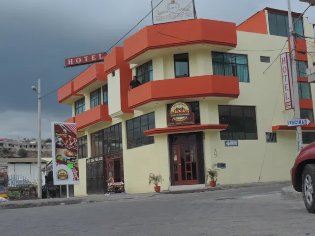 Balcones del Río Hotel