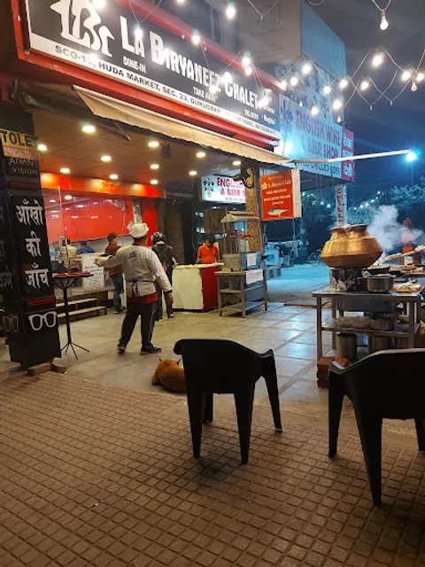 La Biryaneez Chalet, A family Restaurant