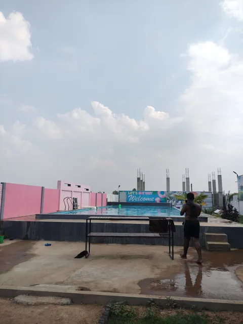 TOLA RESORTS & SWIMMING POOL