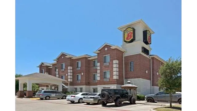 Super 8 by Wyndham Austin/Airport South