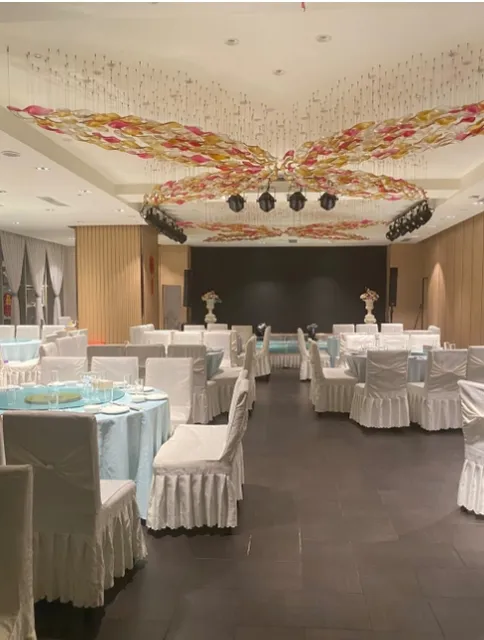 Yuyuan Boutique Sichuan Cuisine