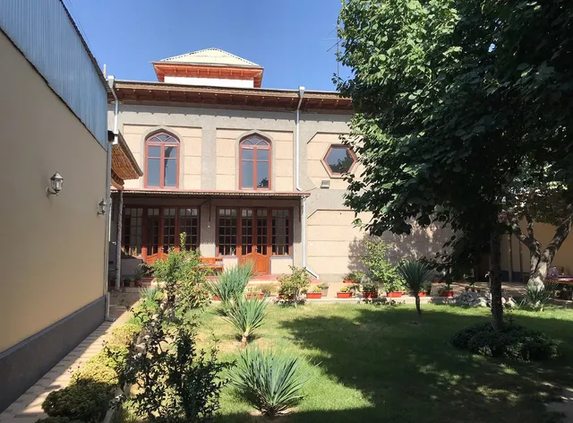 Guest House Ikathouse