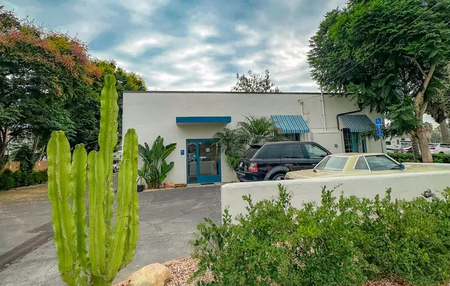 ITH Santa Barbara Surf Hostel