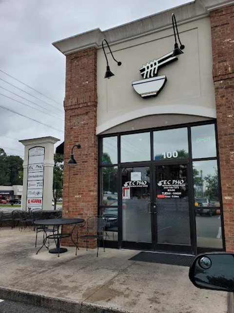 EC PHO VIETNAMESE NOODLE HOUSE