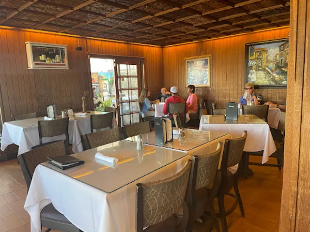 Hank's Italian Restaurant