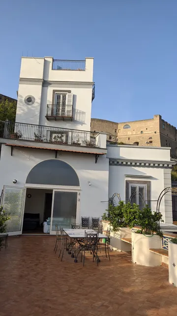 Le Petit Palais - Naples