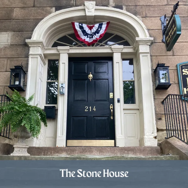 The Inns at 8th and Main