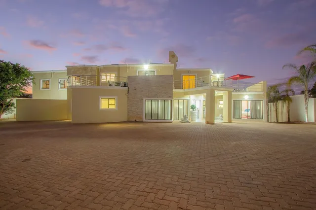 Royal Hills Lodge and Spa