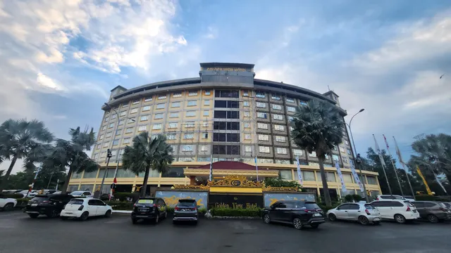 Golden View Hotel