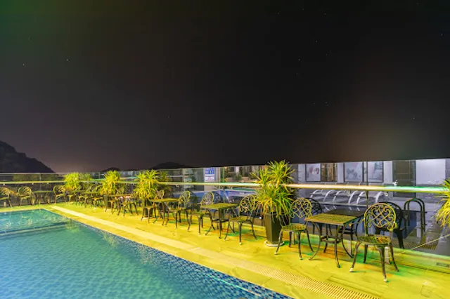 Sky Bar Sirocco & Rooftop