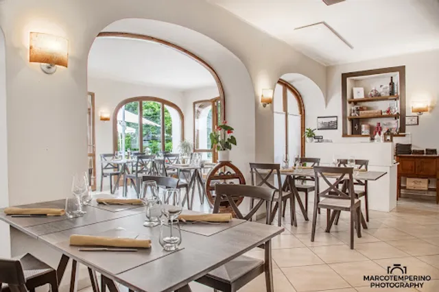 Ristorante La Paglia Marotta