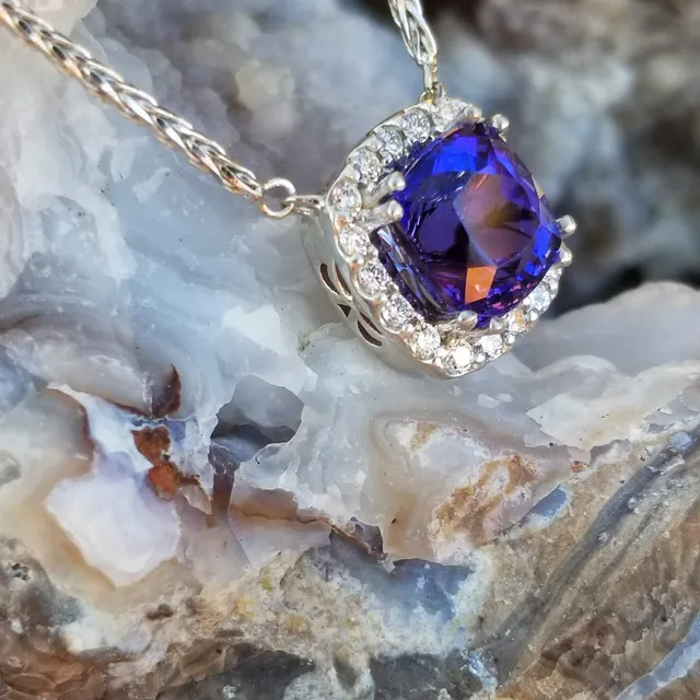 Day's Fine Custom Jewelers