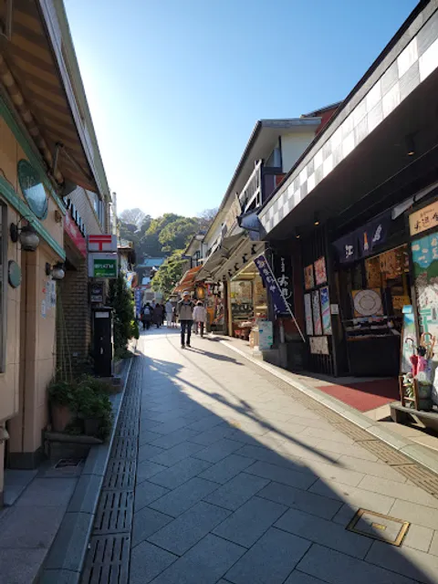 Enoshima Benzaiten Shopping Street