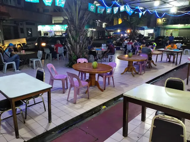 Noor Deen Curry House