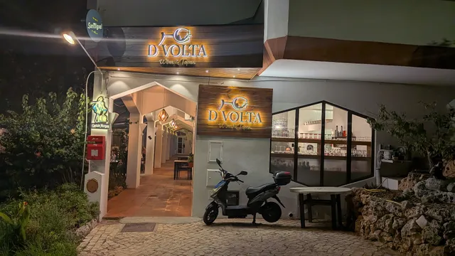 D'VOLTA VINHOS & TAPAS