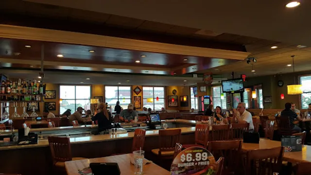 Applebee's Grill + Bar