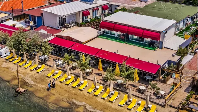 Akçay Yavuz Otel & Kıyı Cafe