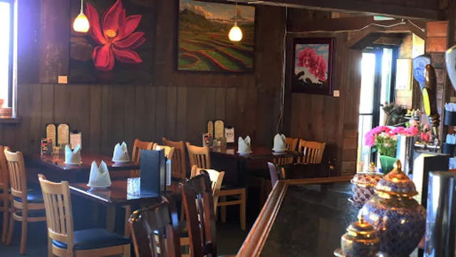 Lemongrass Seafood Bar & Grill Thai Cuisine