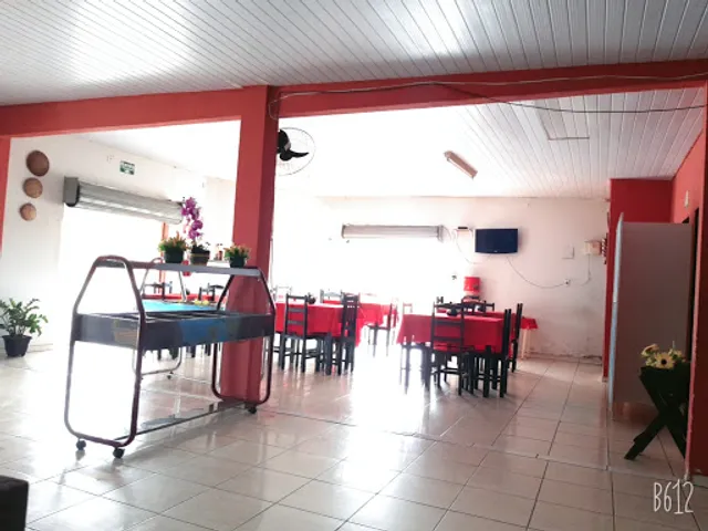 Restaurante e Marmitaria Vitória sob Nova Direção