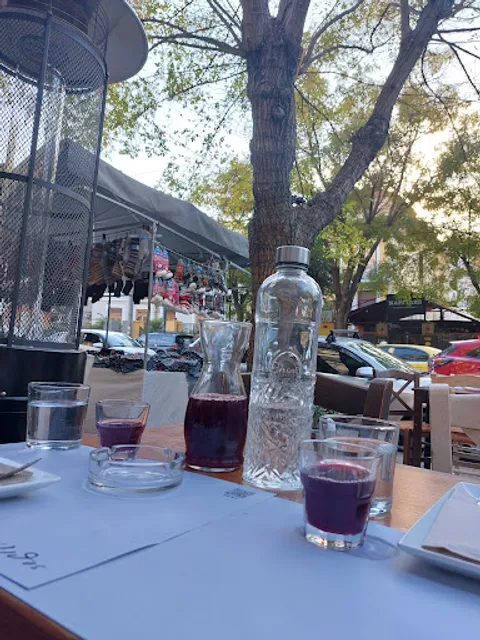 Arolithos Restaurant - Cafe