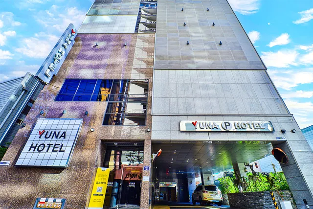 Yuna Hotel