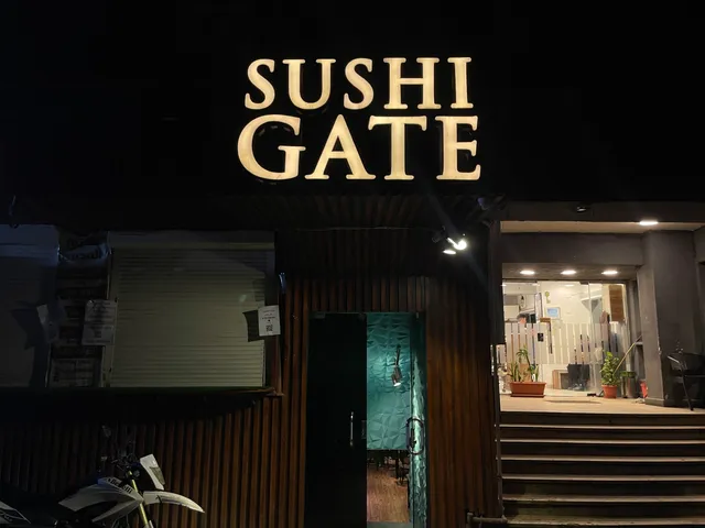 Sushi gate
