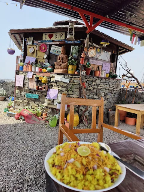 Raahi Cafe - Adda of Bir