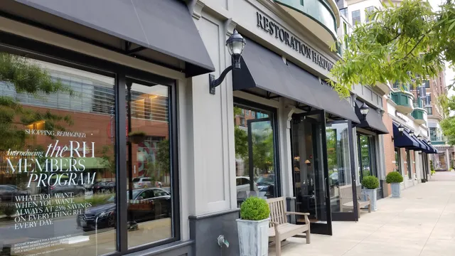 RH Annapolis | The Gallery at Annapolis Towne Centre at Parole