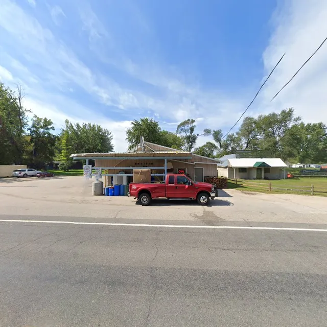 Maple Island Grocery