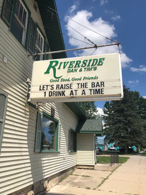 Riverside Tavern