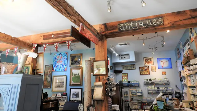 Hudson Valley Vintage