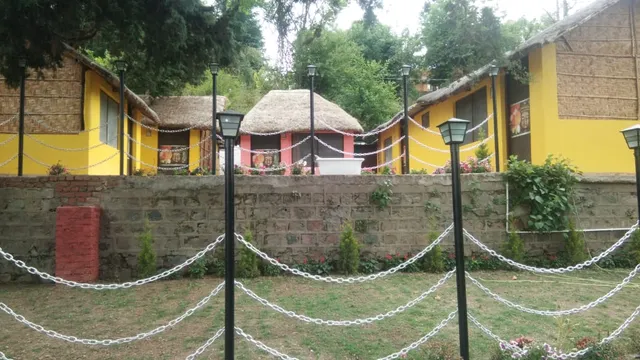 Lazy Bear resort & Cafe (Lake Side Resort)