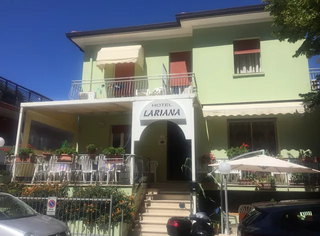Hotel Lariana
