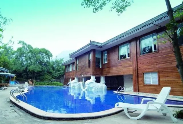 Emeishan Grand Hotel