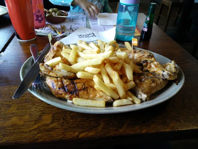 Nando's Enfield - Town