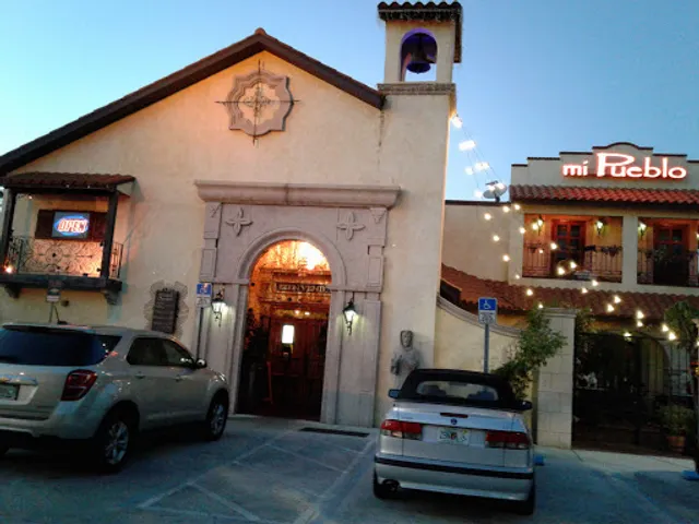 Mi Pueblo El Restaurante Mexicano & Cantina - University