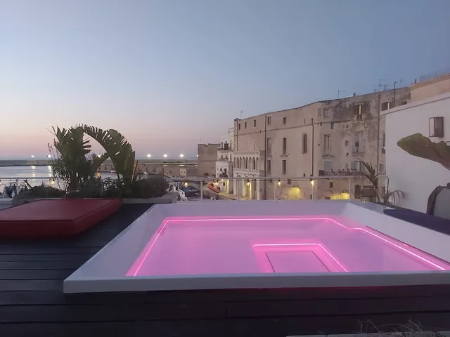 Al Console Luxury Suite