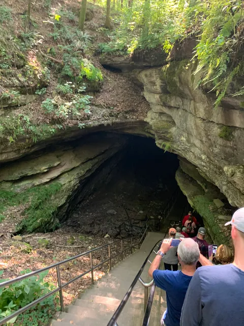 Mammoth Passage Tour