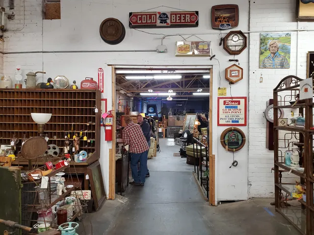 Fleur De Flea Vintage Market