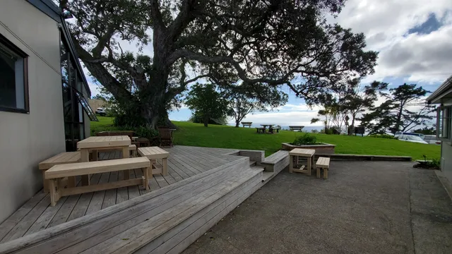 Waiheke Backpackers Hostel